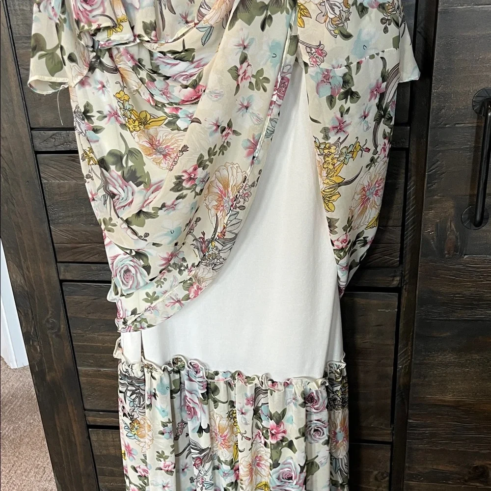 Floral Maxi Dress - Picture 7 of 7